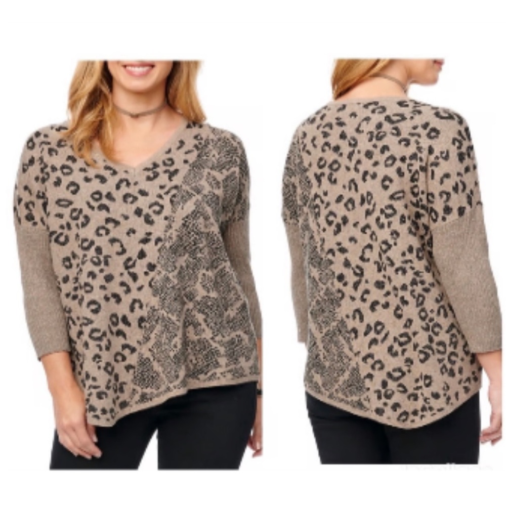 Democracy Leopard Print Sweater Women’s Size Small Asymmetrical Hem Dolman